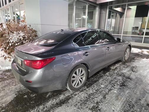 2015 INFINITI Q50 Premium