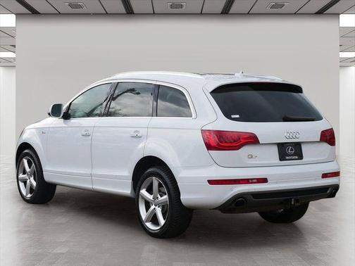 Glacier White Metallic 2013 Audi Q7 3.0T S line Prestige