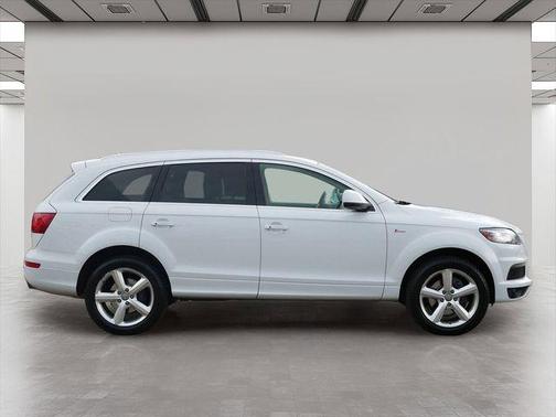 Glacier White Metallic 2013 Audi Q7 3.0T S line Prestige