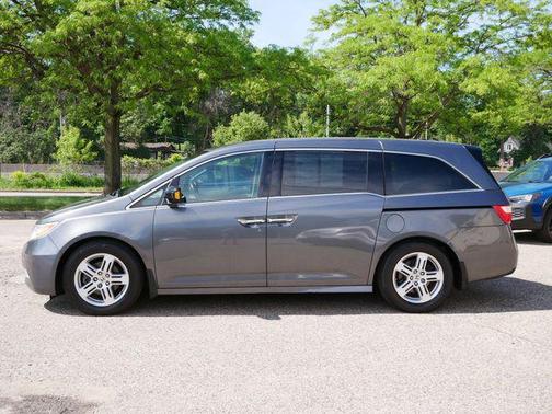 Polished Metal Metallic 2012 Honda Odyssey Touring