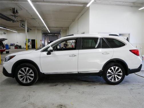 2018 Subaru Outback 2.5i Touring