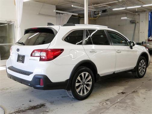 2018 Subaru Outback 2.5i Touring