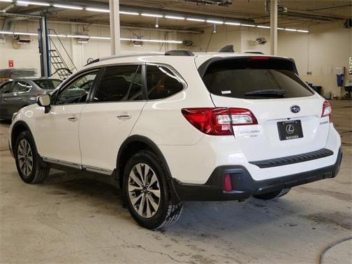 2018 Subaru Outback 2.5i Touring