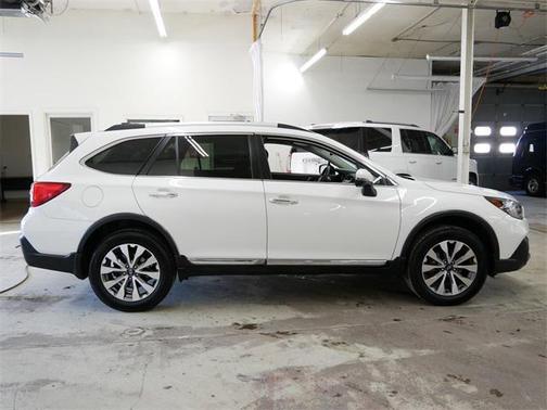 2018 Subaru Outback 2.5i Touring