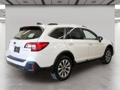 2018 Subaru Outback 2.5i Touring
