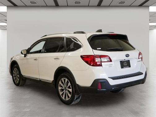 2018 Subaru Outback 2.5i Touring