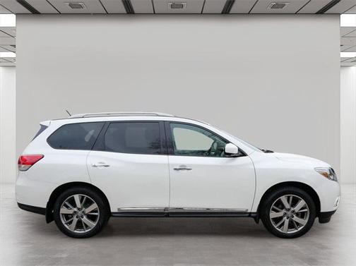 2016 Nissan Pathfinder Platinum
