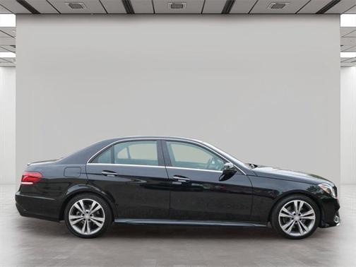 2016 Mercedes-Benz E-Class 4MATIC