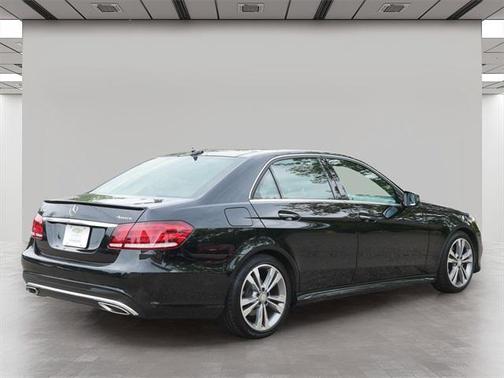 2016 Mercedes-Benz E-Class 4MATIC