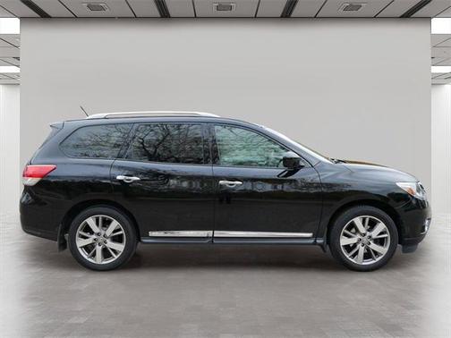 2013 Nissan Pathfinder Platinum