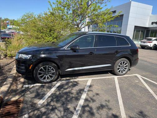 Orca Black Metallic 2018 Audi Q7 3.0T Prestige