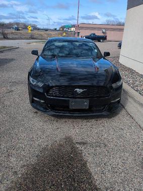 2017 Ford Mustang V6