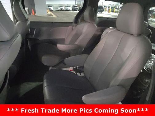 2013 Toyota Sienna XLE