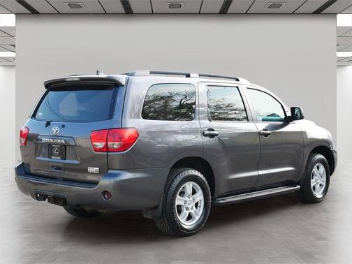 2014 Toyota Sequoia SR5
