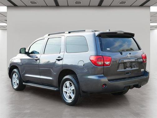 2014 Toyota Sequoia SR5