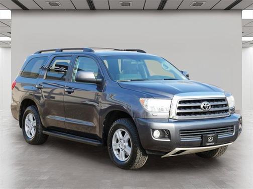 2014 Toyota Sequoia SR5