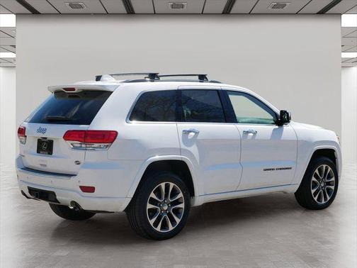 Bright White Clearcoat 2018 Jeep Grand Cherokee Overland