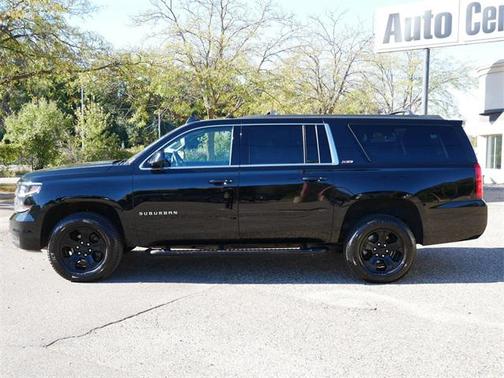 2017 Chevrolet Suburban LT