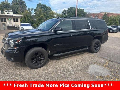 2017 Chevrolet Suburban LT