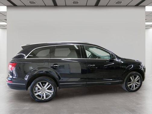 Orca Black Metallic 2014 Audi Q7 3.0 TDI Premium