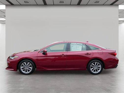 2020 Toyota Avalon XLE