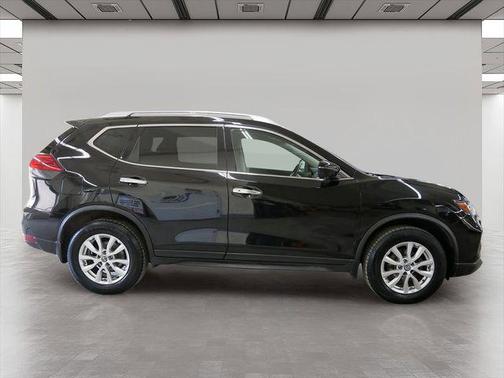 Magnetic Black 2017 Nissan Rogue SV