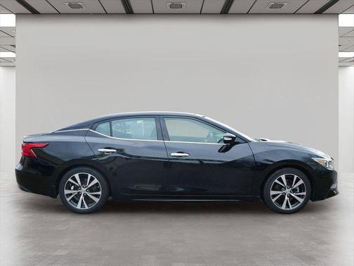 Super Black 2017 Nissan Maxima 3.5 Platinum