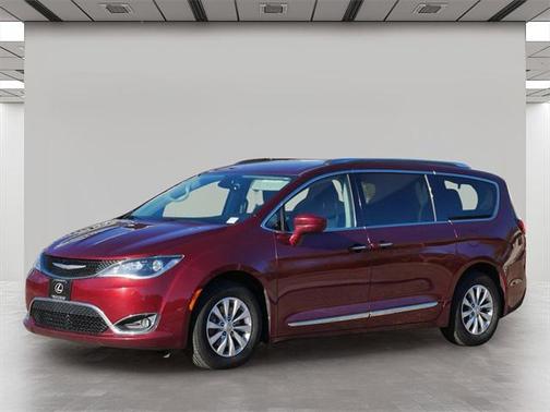 2018 Chrysler Pacifica Touring-L