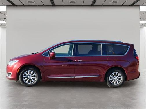 2018 Chrysler Pacifica Touring-L