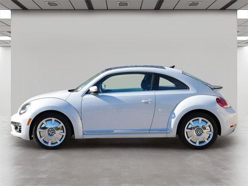 2018 Volkswagen Beetle 2.0T SE