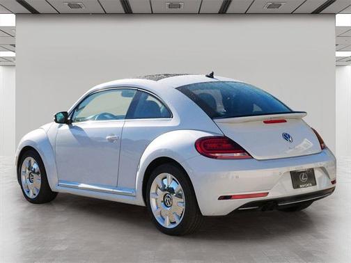 2018 Volkswagen Beetle 2.0T SE