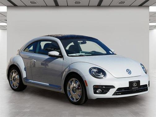 2018 Volkswagen Beetle 2.0T SE