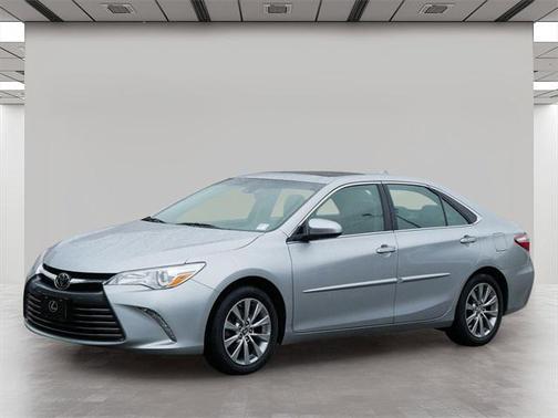 2016 Toyota Camry XLE