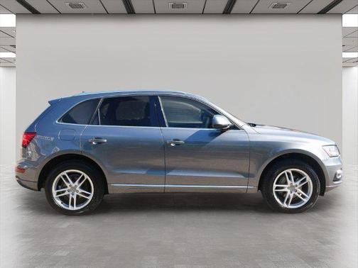Monsoon Gray Metallic 2015 Audi Q5 2.0T Premium Plus