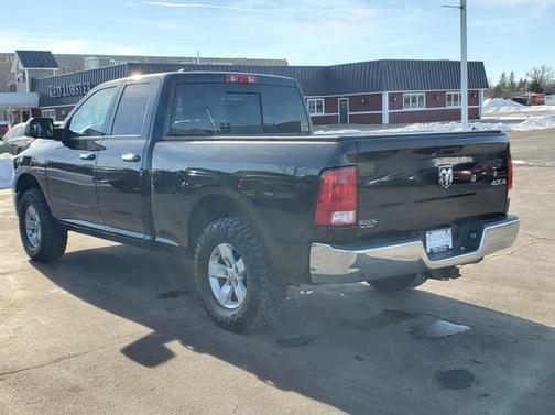 2017 RAM 1500 SLT