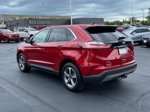 Photo 4 of 32 of 2022 Ford Edge SEL