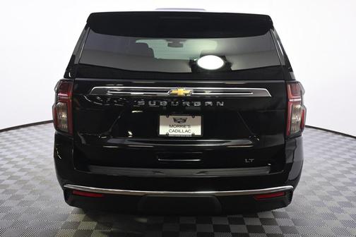2022 Chevrolet Suburban LT