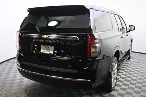 2022 Chevrolet Suburban LT