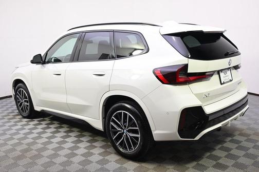 Alpine White 2025 BMW X1 xDrive28i