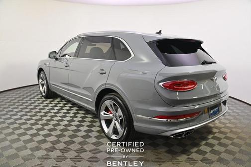 2024 Bentley Bentayga V-8