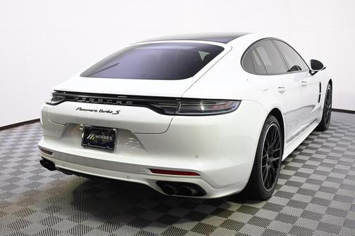 2023 Porsche Panamera Turbo S