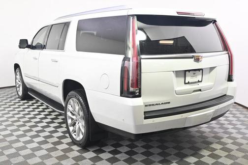 2019 Cadillac Escalade ESV Luxury