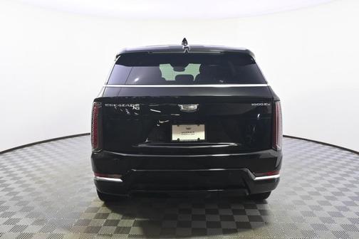 2025 Cadillac Escalade IQ Luxury 2