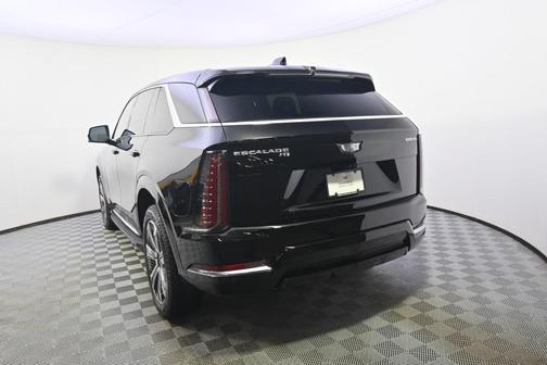 2025 Cadillac Escalade IQ Luxury 2