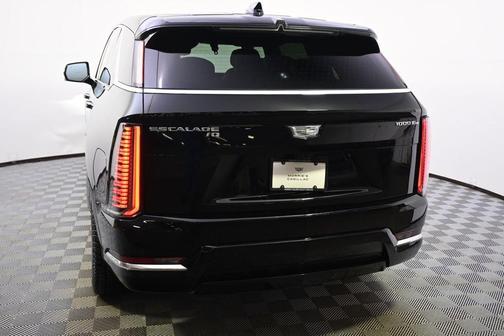 2025 Cadillac Escalade IQ Luxury 2