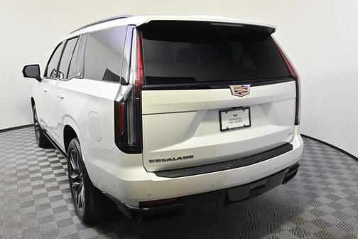2023 Cadillac Escalade Sport