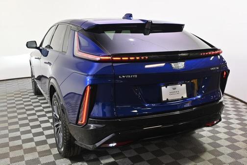 2025 Cadillac LYRIQ Sport