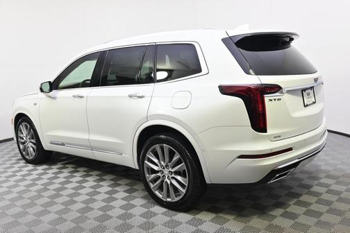 2025 Cadillac XT6 Premium Luxury AWD