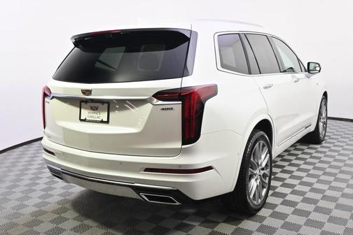 2025 Cadillac XT6 Premium Luxury AWD