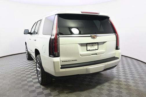 2017 Cadillac Escalade Premium Luxury